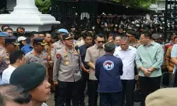 Unjuk rasa tertib, Gubernur Sulut temui elemen buruh dan masyarakat