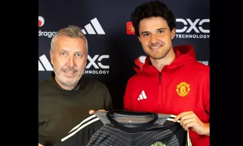 Manchester United resmi datangkan kiper anyar Senne Lammens Manchester United resmi datangkan kiper anyar Senne Lammens
