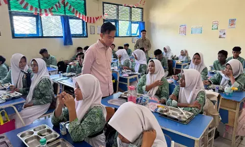 Wapres Gibran tinjau sekolah di Tangsel pascaaksi unjuk rasa