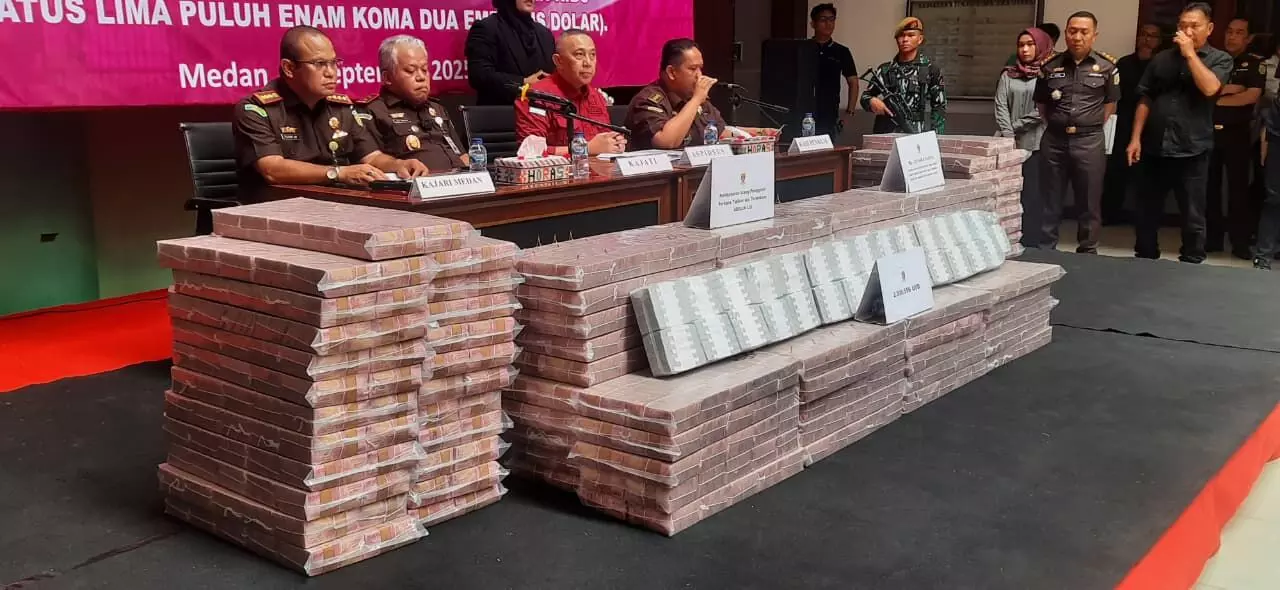 Kejati Sumut terima uang pengganti terkait kasus pembalakan liar terpidana Adelin Lis Kejati Sumut terima uang pengganti terkait kasus pembalakan liar terpidana Adelin Lis