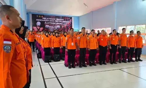Basarnas latih ratusan CPNS dengan ketrampilan dasar SAR Basarnas latih ratusan CPNS dengan ketrampilan dasar SAR