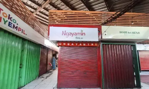 Sewa kios pedagang Blok M yang relokasi ke lantai dasar gratis 2 bulan Sewa kios pedagang Blok M yang relokasi ke lantai dasar gratis 2 bulan