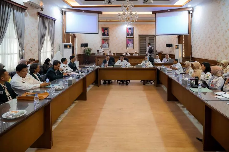 Banten raih capaian tertinggi nasional dalam eliminasi TBC Banten raih capaian tertinggi nasional dalam eliminasi TBC