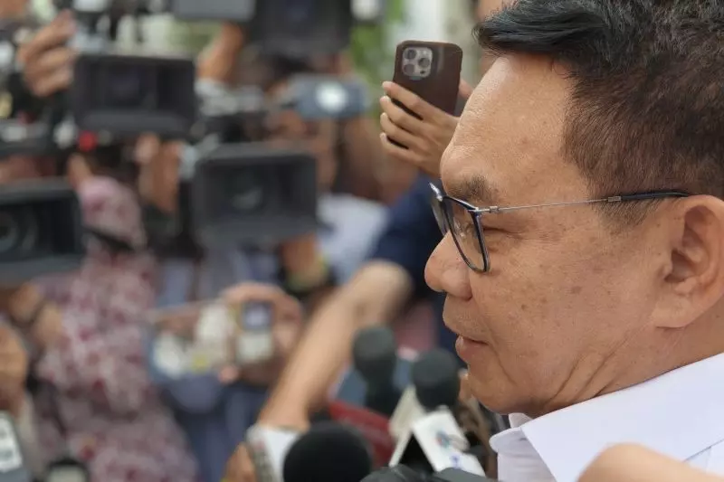 Dudung nilai situasi demo belum masuk kategori darurat militer Dudung nilai situasi demo belum masuk kategori darurat militer