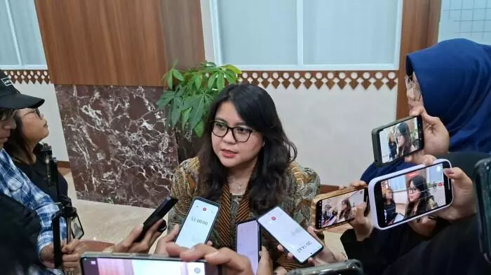 Ima Mahdiah berjanji gaji dan tunjangan anggota dewan akan dibuka ke masyarakat secara transparan Ima Mahdiah berjanji gaji dan tunjangan anggota dewan akan dibuka ke masyarakat secara transparan