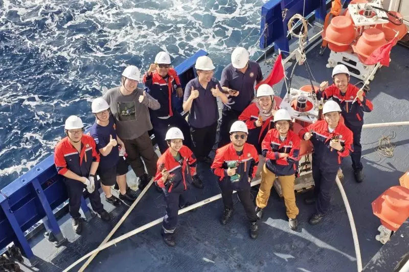 UI terlibat dalam misi pelayaran riset geologi laut internasional UI terlibat dalam misi pelayaran riset geologi laut internasional