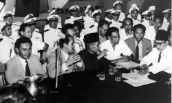 6 September 1945 : Awal mula perundingan gencatan senjata antara  Indonesia dan Belanda