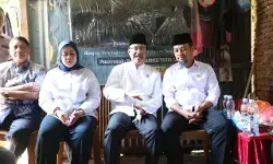 Gus Ipul serahkan santunan korban unjuk rasa Makassar, sampaikan salam Presiden Gus Ipul serahkan santunan korban unjuk rasa Makassar, sampaikan salam Presiden
