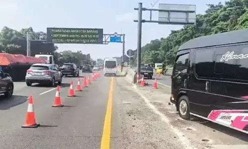 `Contraflow` Tol Jakarta-Cikampek diterapkan Jasamarga `Contraflow` Tol Jakarta-Cikampek diterapkan Jasamarga