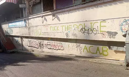 Aksi vandalisme simbol anti polisi terjadi di Salatiga Aksi vandalisme simbol anti polisi terjadi di Salatiga