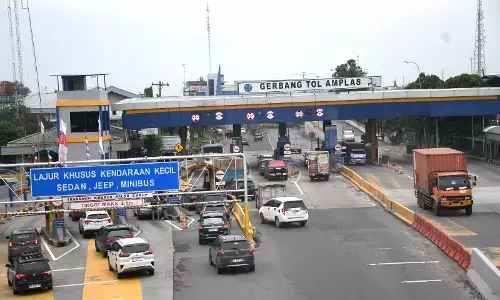 Libur Panjang, JNT catatkan kenaikan volume lalin di seluruh ruas Tol Regional Nusantara Libur Panjang, JNT catatkan kenaikan volume lalin di seluruh ruas Tol Regional Nusantara