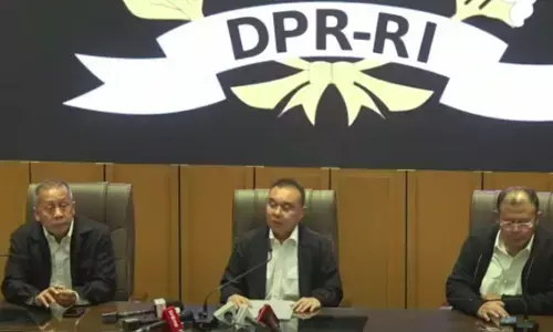 Jawab 17+8, DPR sampaikan 6 poin hasil kesepakatan seluruh fraksi Jawab 17+8, DPR sampaikan 6 poin hasil kesepakatan seluruh fraksi