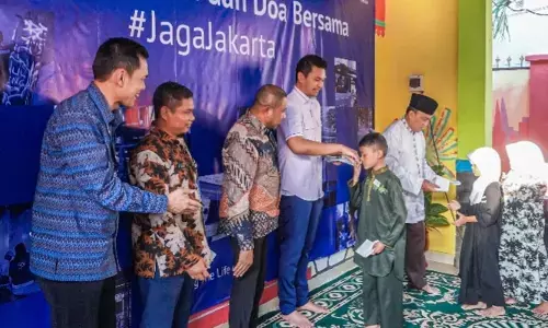 PT Transjakarta santuni 100 anak yatim piatu di Harpelnas PT Transjakarta santuni 100 anak yatim piatu di Harpelnas