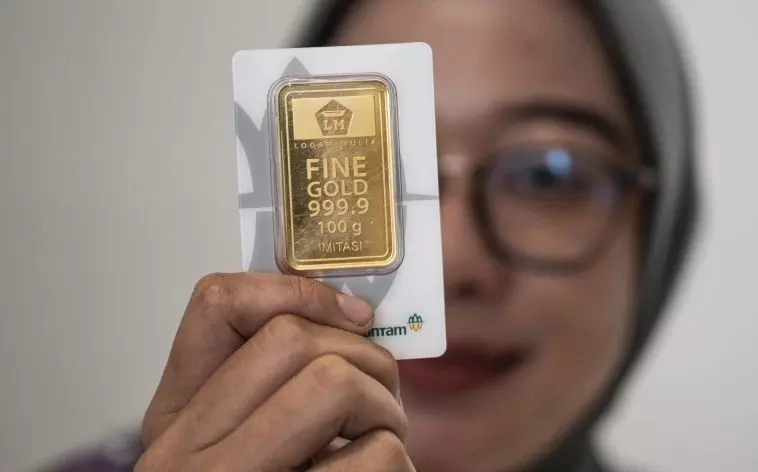 Harga emas Antam kembali cetak rekor, tembus Rp2,060 juta per gram