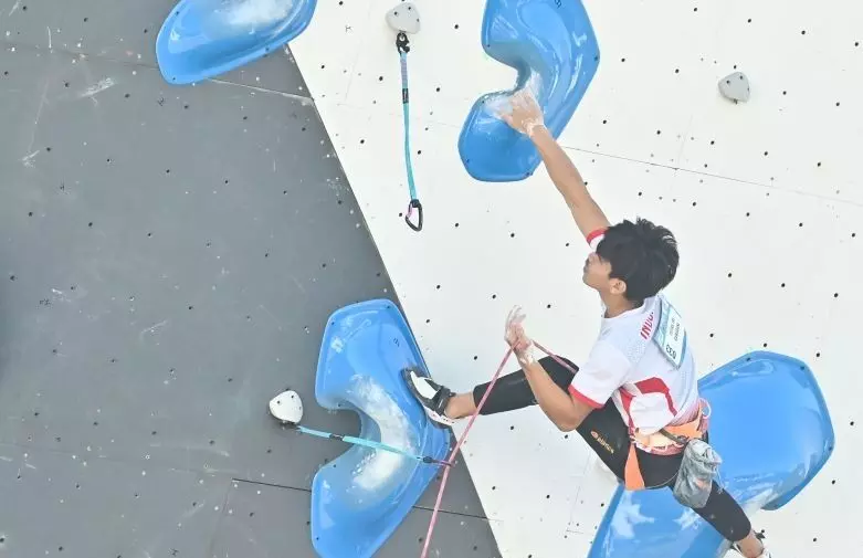 Putra Tri Ramadani masuk Final IFSC Climbing World Cup Koper 2025