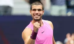 Alcaraz kalahkan Djokovic untuk melaju ke final US Open Alcaraz kalahkan Djokovic untuk melaju ke final US Open