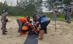 Penemuan jenazah penumpang lompat ke laut di Seruyan Penemuan jenazah penumpang lompat ke laut di Seruyan