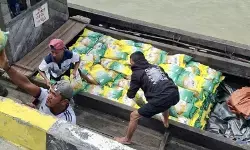 Bulog distribusikan beras SPHP hingga pulau terpencil di Karimun