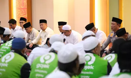 Driver Gojek gelar Maulid Nabi, ajak persatuan lintas instansi Driver Gojek gelar Maulid Nabi, ajak persatuan lintas instansi