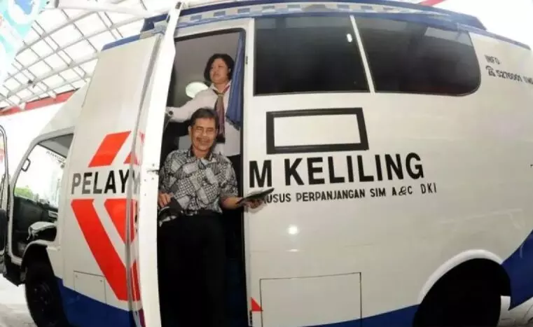 Hari ini SIM Keliling hanya melayani lokasi di Jaktim dan Jakbar Hari ini SIM Keliling hanya melayani lokasi di Jaktim dan Jakbar