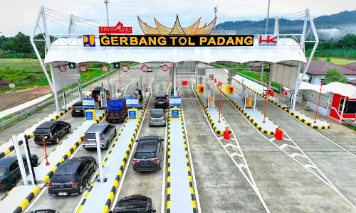 Kecelakaan di Tol Padang–Sicincin tewaskan dua orang Kecelakaan di Tol Padang–Sicincin tewaskan dua orang