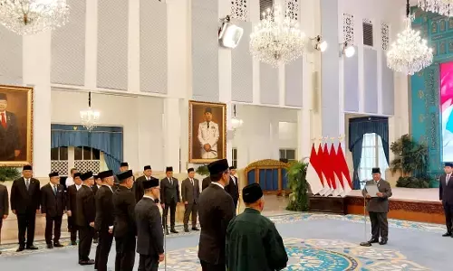 Prabowo rombak jajaran Kabinet Merah Putih dari Menteri Keuangan hingga Menteri Koperasi Prabowo rombak jajaran Kabinet Merah Putih dari Menteri Keuangan hingga Menteri Koperasi