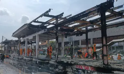 Polisi masih buru aktor intelektual kerusuhan Polisi masih buru aktor intelektual kerusuhan