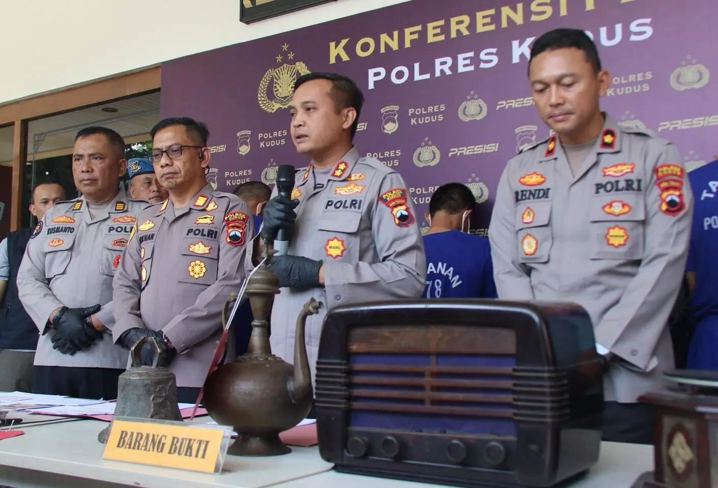 Curi barang antik senilai ratusan juta milik kolektor Kudus, APW diringkus polisi Curi barang antik senilai ratusan juta milik kolektor Kudus, APW diringkus polisi