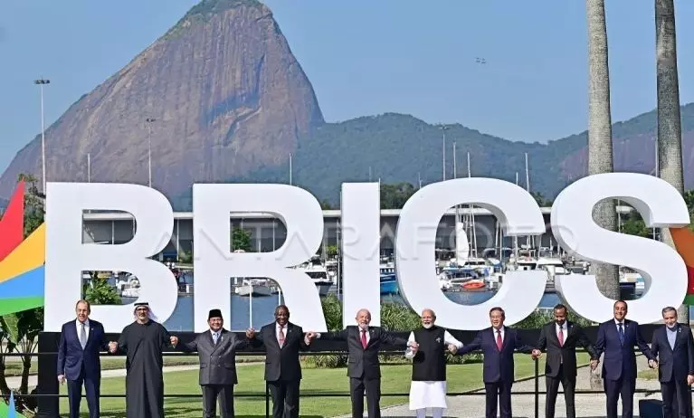 Indonesia di BRICS: Penggerak poros timur dan keseimbangan global Indonesia di BRICS: Penggerak poros timur dan keseimbangan global