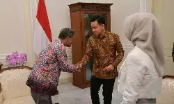 Wapres Gibran buka peluang alokasi khusus KIP untuk buruh pelabuhan Wapres Gibran buka peluang alokasi khusus KIP untuk buruh pelabuhan