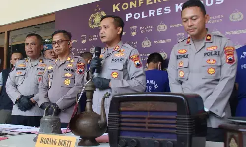 Curi barang antik senilai ratusan juta milik kolektor Kudus, APW diringkus polisi Curi barang antik senilai ratusan juta milik kolektor Kudus, APW diringkus polisi