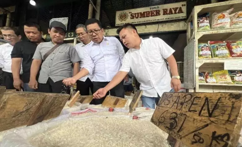 Bapanas: Harga beras premium Rp16.088/kg, medium Rp13.741/kg Bapanas: Harga beras premium Rp16.088/kg, medium Rp13.741/kg