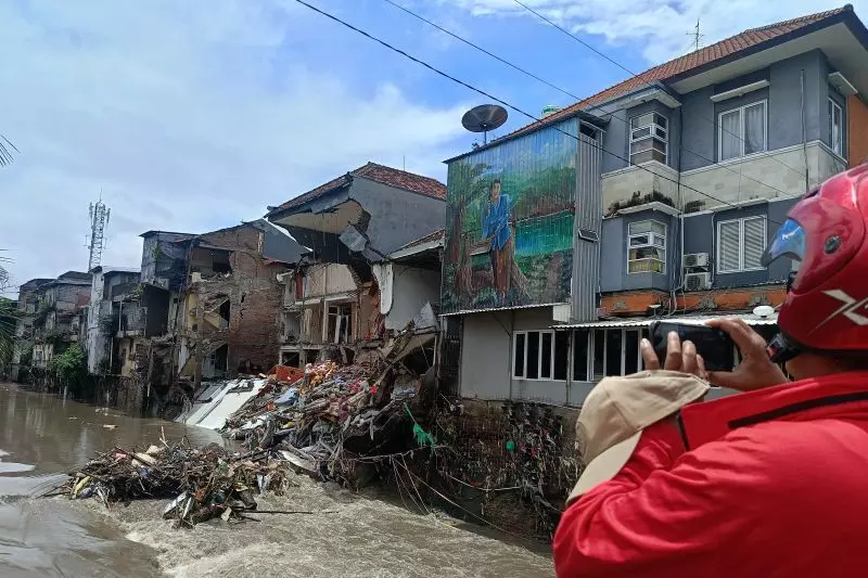Kapolsek: Empat orang hilang hanyut terbawa banjir di Denpasar