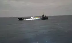 Bakamla RI evakuasi Kapal MV Leann yang terbakar di Perairan Anambas