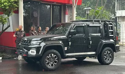KPK dalami Immanuel Ebenezer sembunyikan tiga mobil secara spontan KPK dalami Immanuel Ebenezer sembunyikan tiga mobil secara spontan