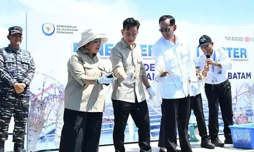 Wapres Gibran menghadiri panen perdana lobster di BPBL Batam