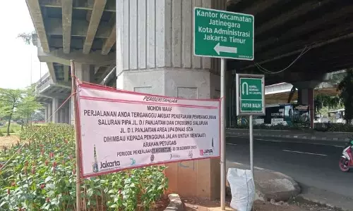 Rekayasa lalu lintas selama pembangunan saluran di Jalan DI Panjaitan Rekayasa lalu lintas selama pembangunan saluran di Jalan DI Panjaitan