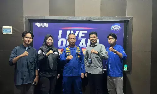 Polisi di Radio: Ditpolairud Sumsel pastikan keselamatan warga bantaran Sungai Musi Polisi di Radio: Ditpolairud Sumsel pastikan keselamatan warga bantaran Sungai Musi