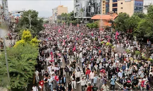 Komisi I DPR minta WNI segera dievakuasi dari Nepal imbas kerusuhan