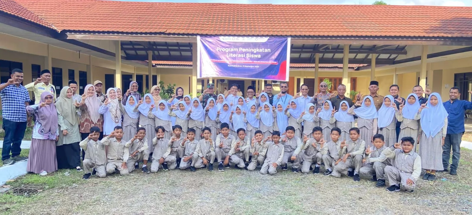 PGE latih kemampuan literasi pelajar SD di Syamtalira Aron PGE latih kemampuan literasi pelajar SD di Syamtalira Aron