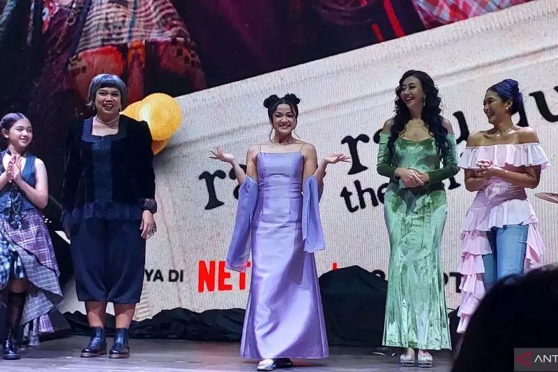 Nirina Zubir ceritakan karakter Party di serial Ratu-Ratu Queens  .