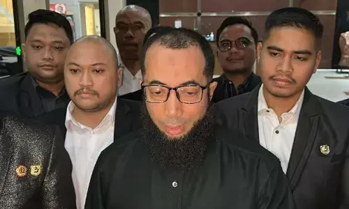 KPK usut pemberian kuota haji khusus ekstra untuk Khalid Basalamah KPK usut pemberian kuota haji khusus ekstra untuk Khalid Basalamah