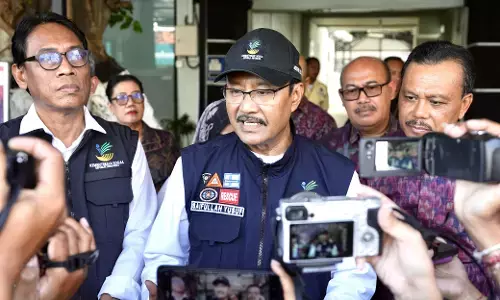 Mensos jenguk korban banjir Bali dan serahkan santunan kematian