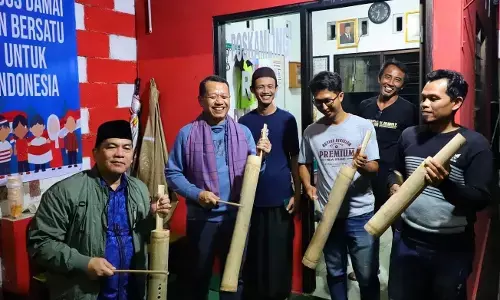 Tinjau sejumlah poskamling, Bupati Kudus: 80 persen siskamling di Kudus masih aktif Tinjau sejumlah poskamling, Bupati Kudus: 80 persen siskamling di Kudus masih aktif