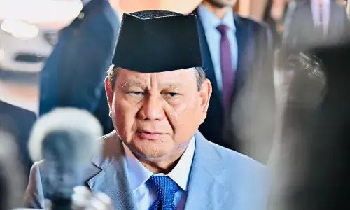 Beri dukungan, Prabowo terbang ke Doha temui Emir Qatar Beri dukungan, Prabowo terbang ke Doha temui Emir Qatar