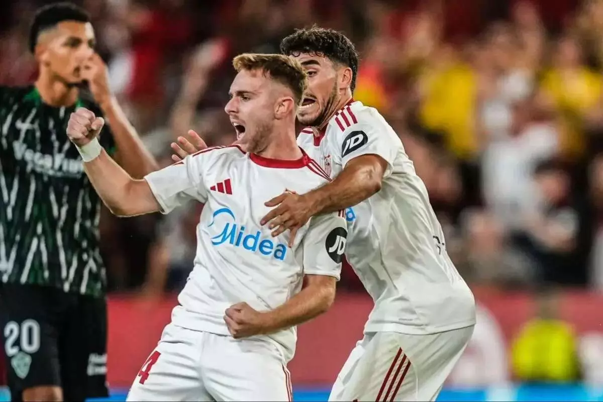 Sevilla ditahan imbang Elche 2-2 di kandang Sevilla ditahan imbang Elche 2-2 di kandang