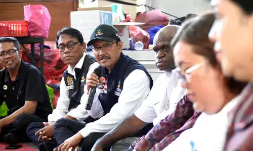 Mensos dan Menteri HAM tinjau pengungsian banjir Bali, pastikan penanganan gotong royong