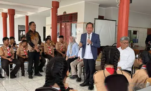 Menteri LH edukasi soal lingkungan pelajar Sekolah Rakyat di Bali