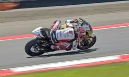 Mario Aji finis di posisi ke-24 San Marino, Arbi tak tuntaskan balapan Mario Aji finis di posisi ke-24 San Marino, Arbi tak tuntaskan balapan