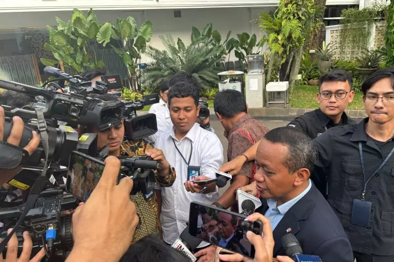 Bahlil: Pencarian korban longsor tambang Freeport terus berlanjut Bahlil: Pencarian korban longsor tambang Freeport terus berlanjut